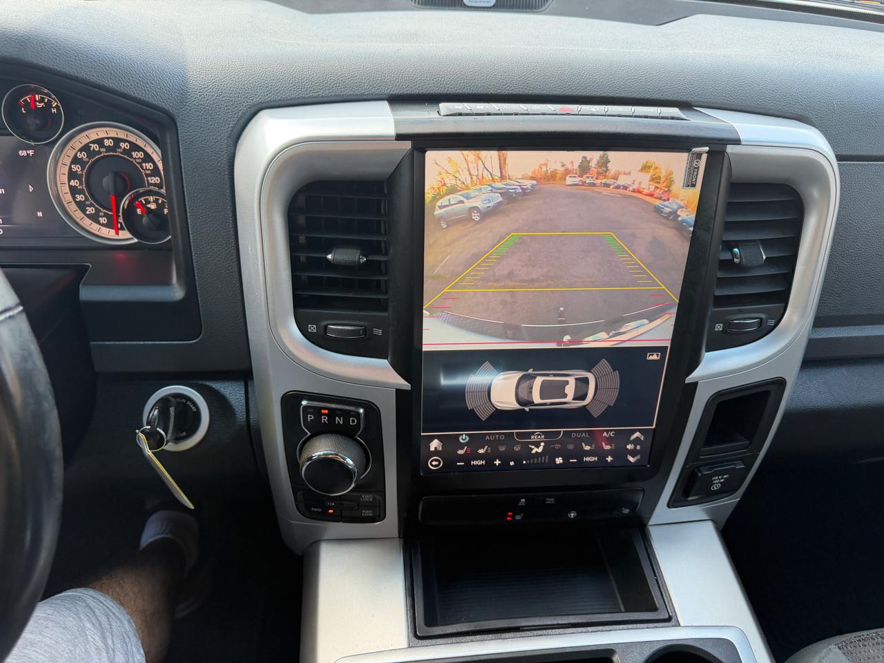 RAM 1500 SLT Crew Cab SWB 4WD 2014