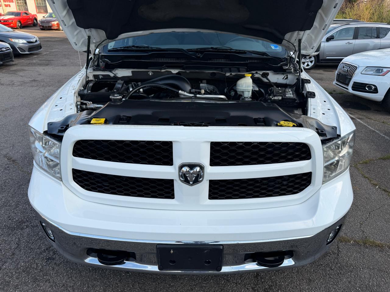 RAM 1500 SLT Crew Cab SWB 4WD 2014