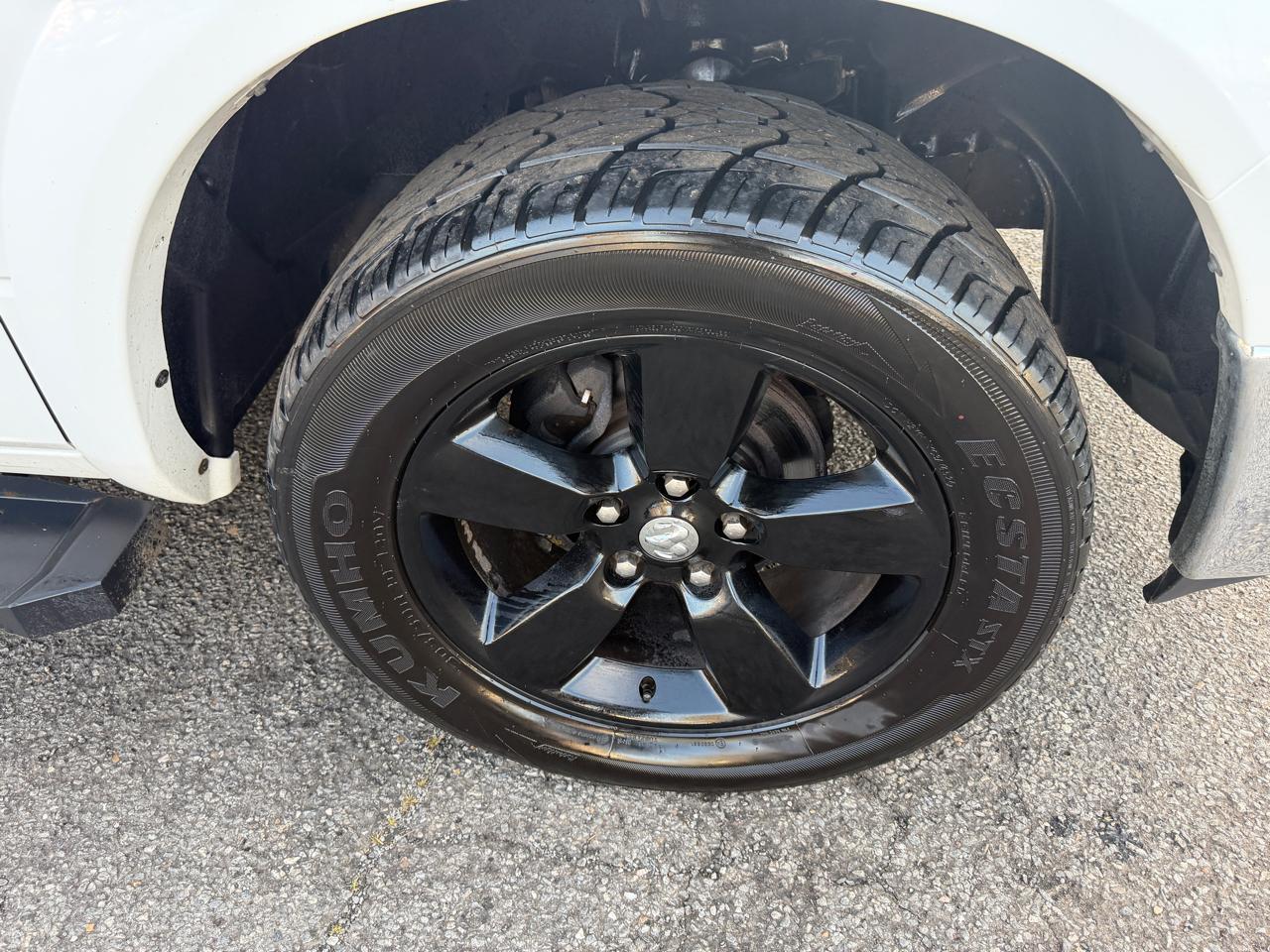 RAM 1500 SLT Crew Cab SWB 4WD 2014