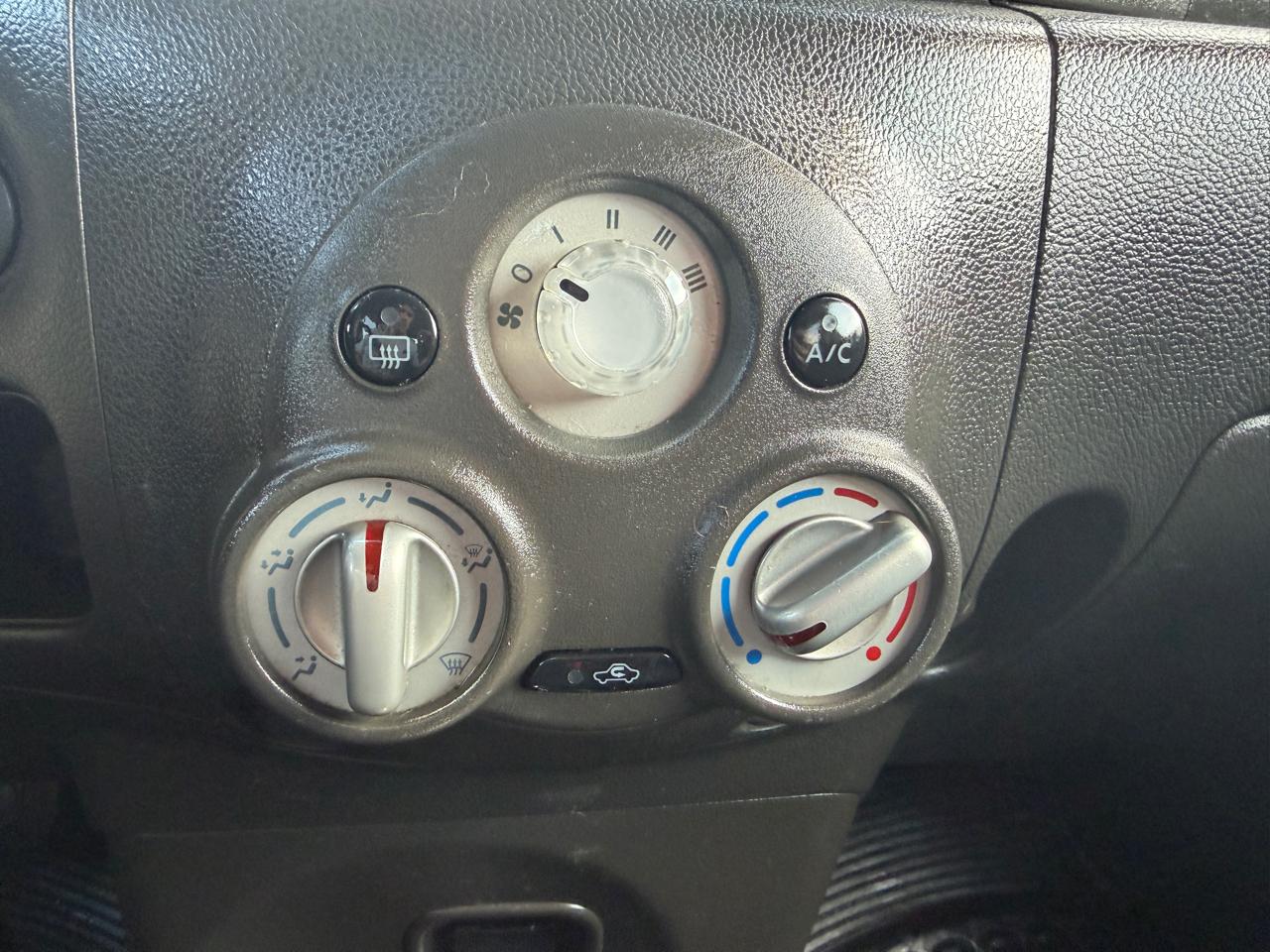 Nissan Cube 1.8 SL 2010