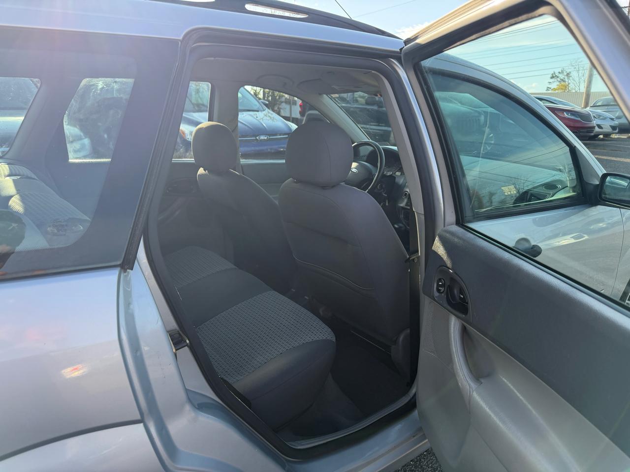 Ford Focus Wagon SE 2005