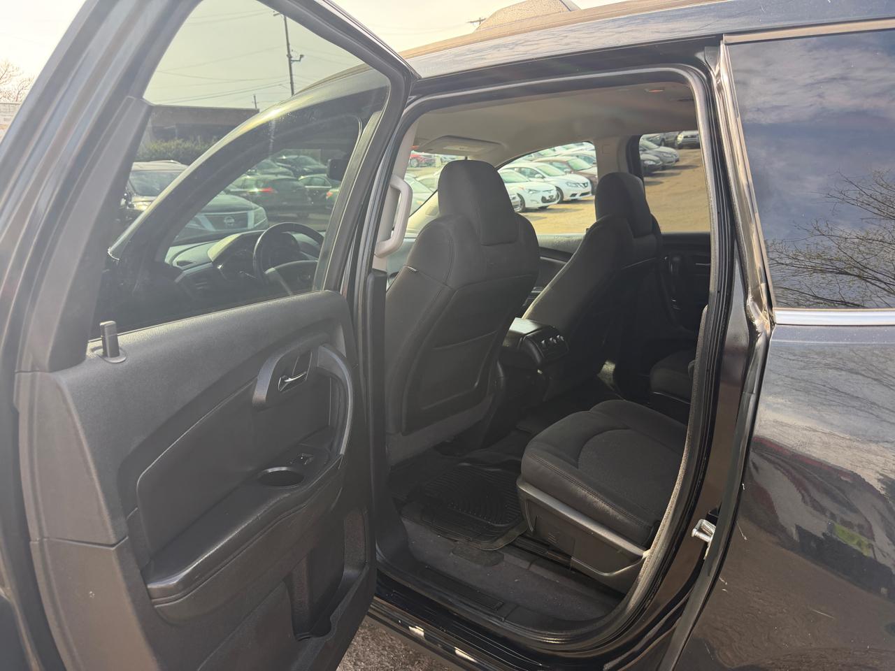 Chevrolet Traverse LT FWD 2012