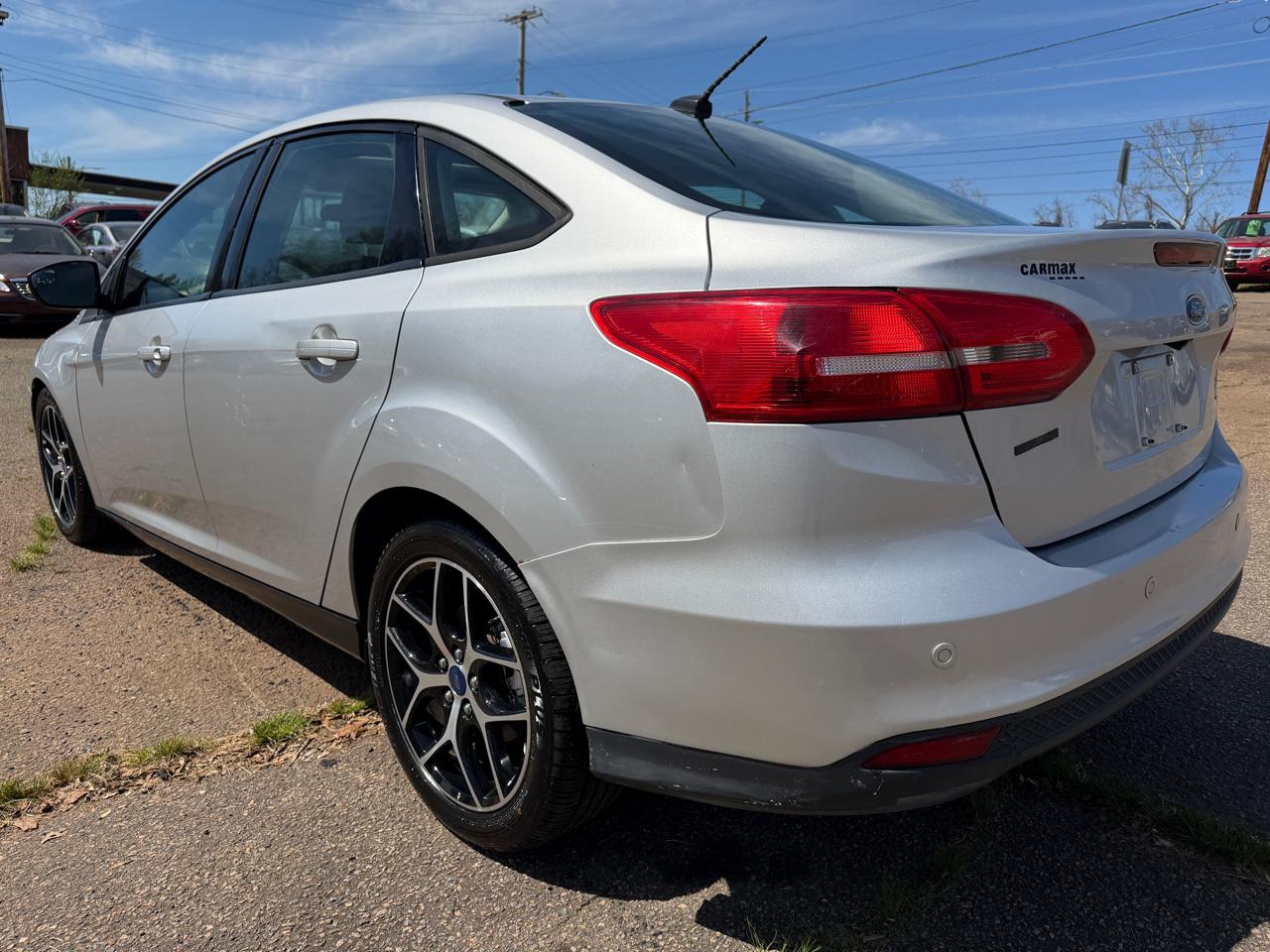 Ford Focus SEL Sedan 2017