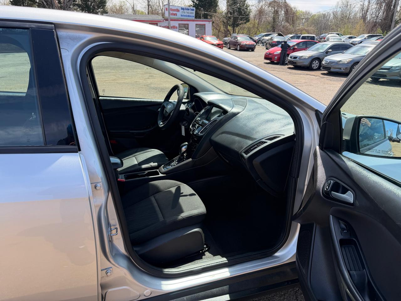 Ford Focus SEL Sedan 2017