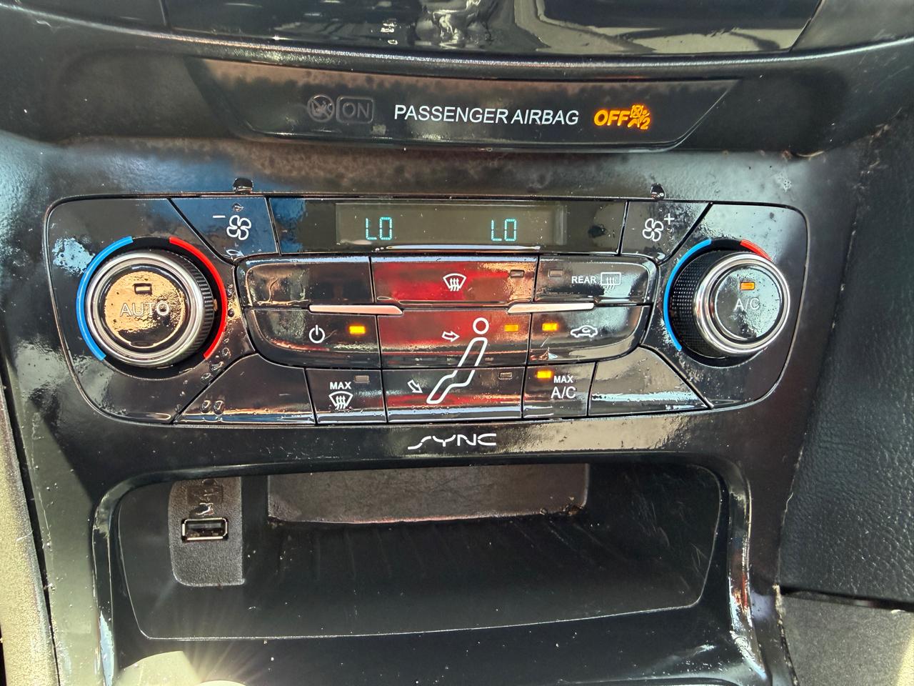 Ford Focus SEL Sedan 2017