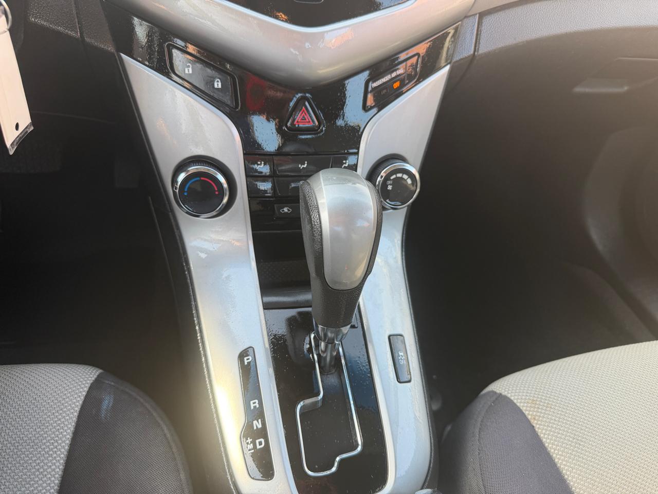 Chevrolet Cruze 2LS 2012