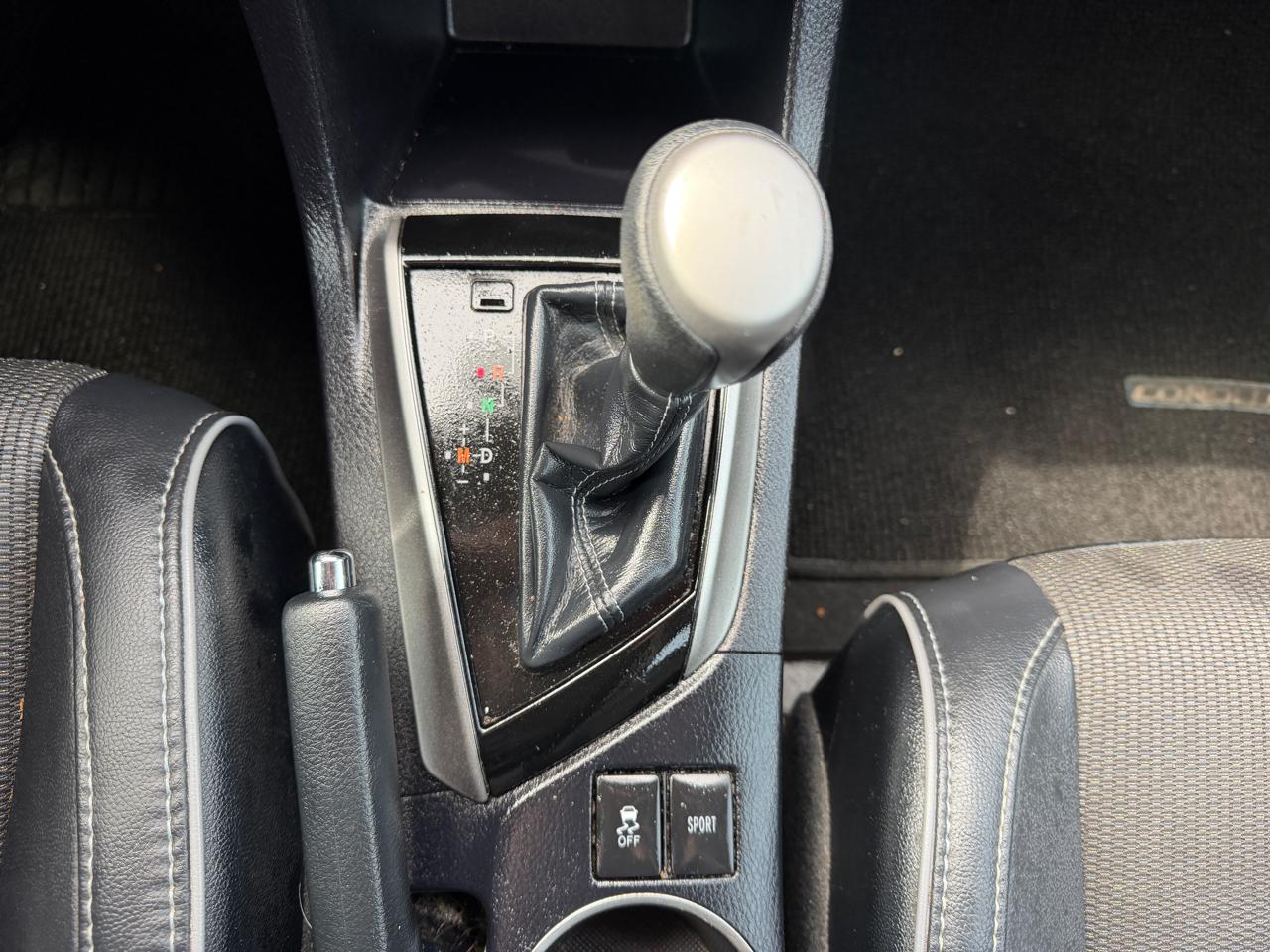 Toyota Corolla S Premium CVT 2014