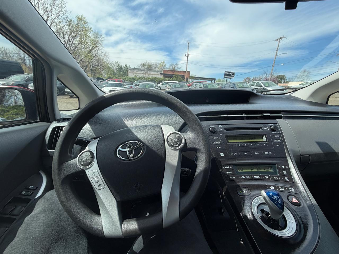 Toyota Prius Prius V 2010