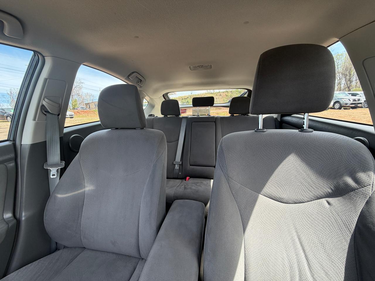 Toyota Prius Prius V 2010