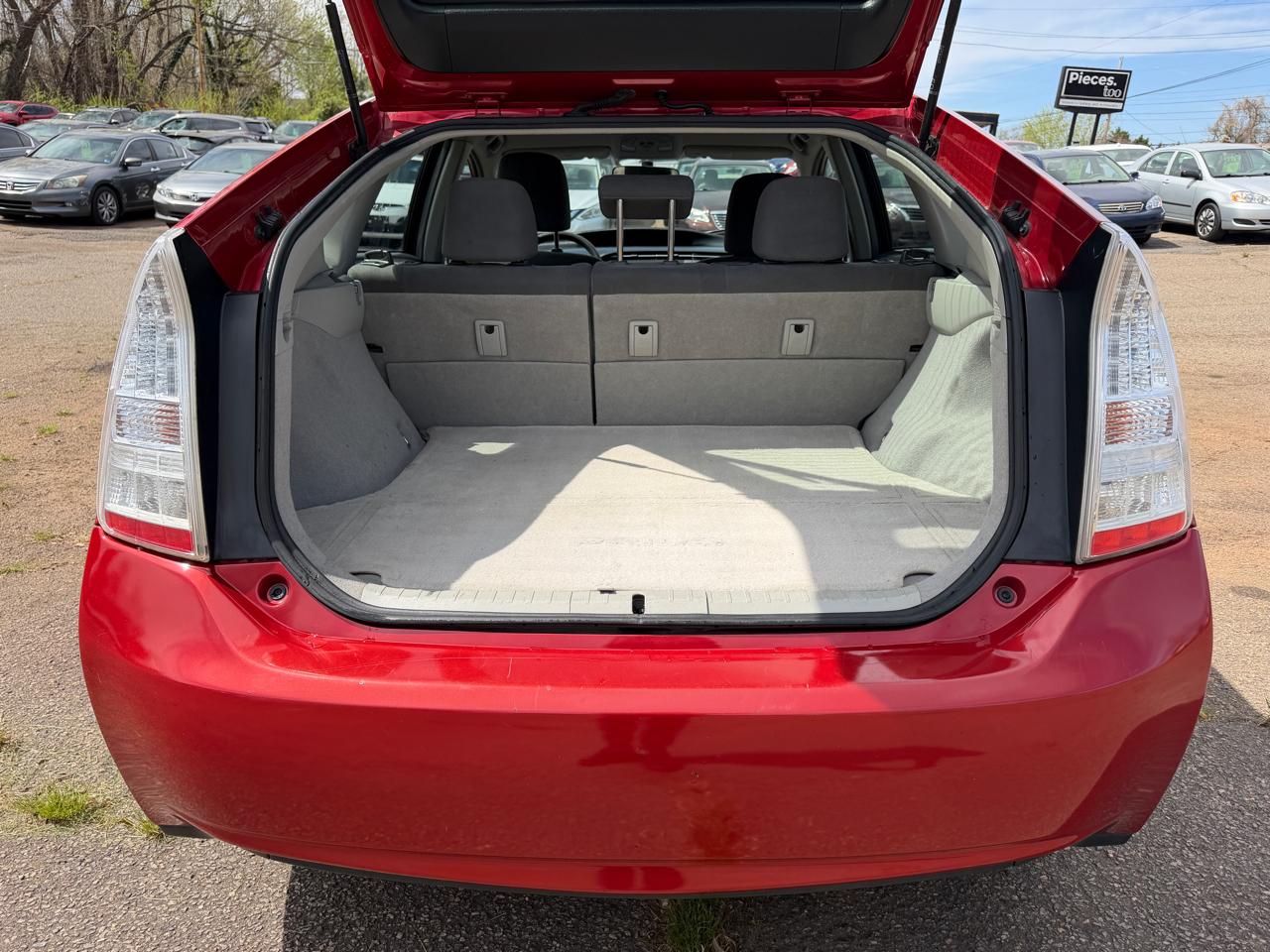 Toyota Prius Prius V 2010