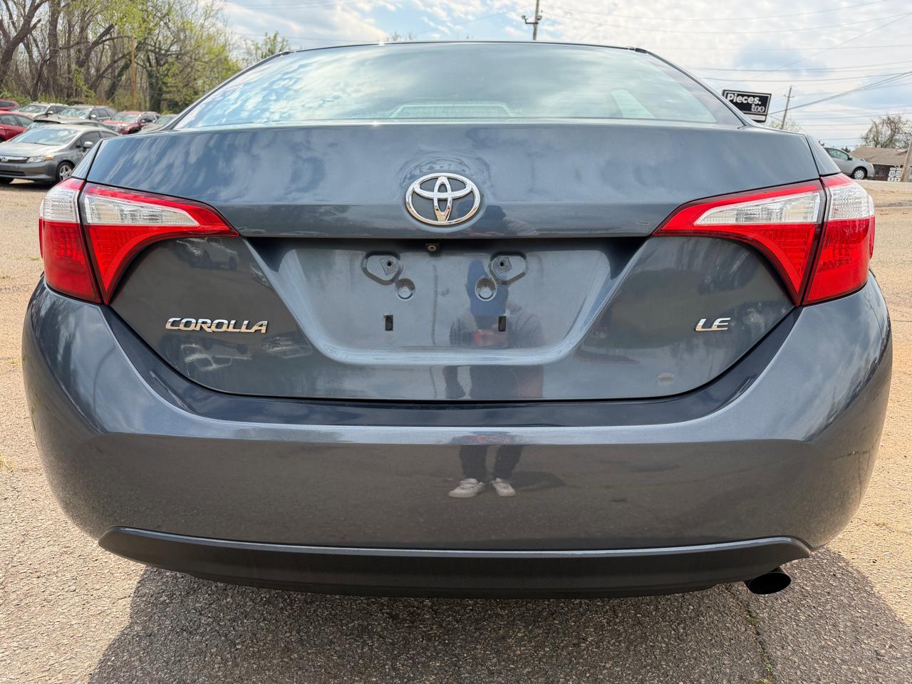 Toyota Corolla LE 2015