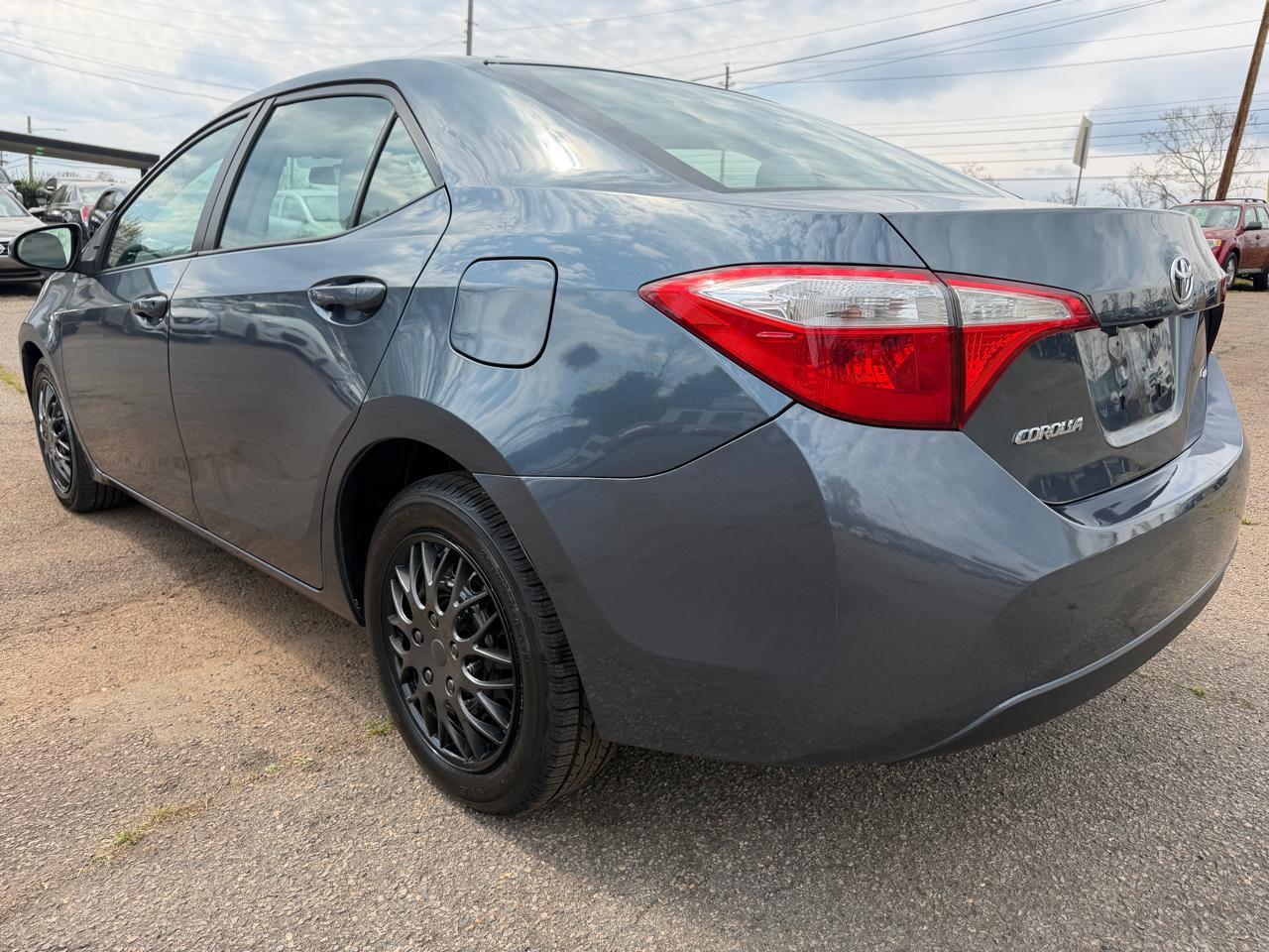 Toyota Corolla LE 2015