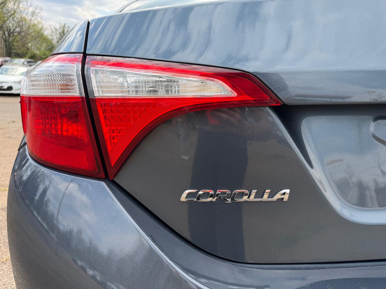 Toyota Corolla LE 2015