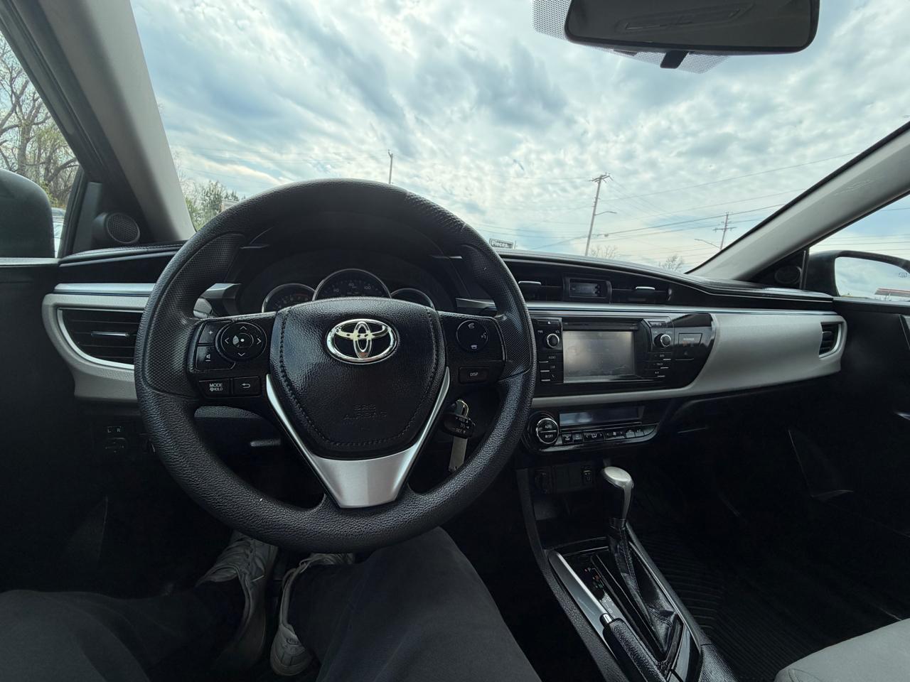 Toyota Corolla LE 2015