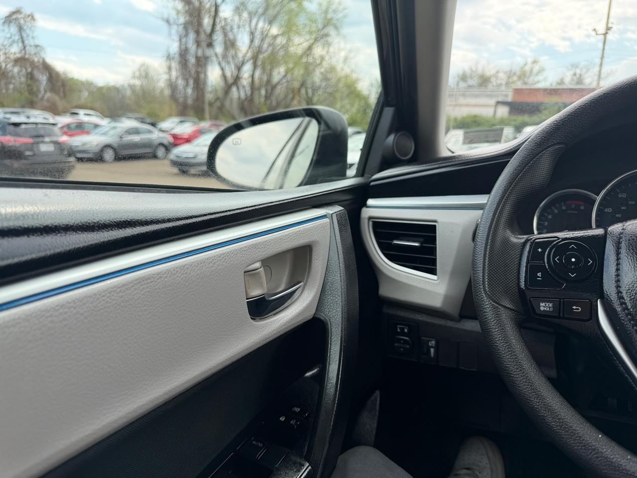 Toyota Corolla LE 2015