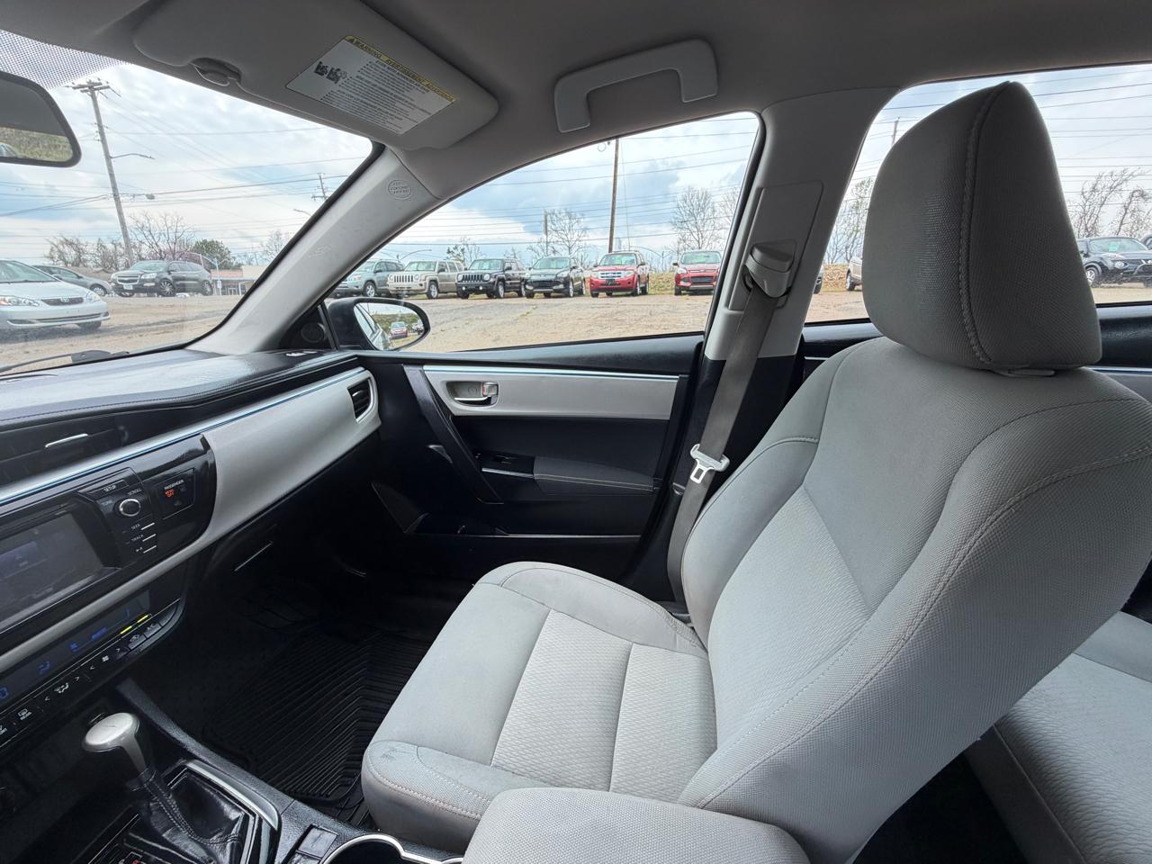 Toyota Corolla LE 2015