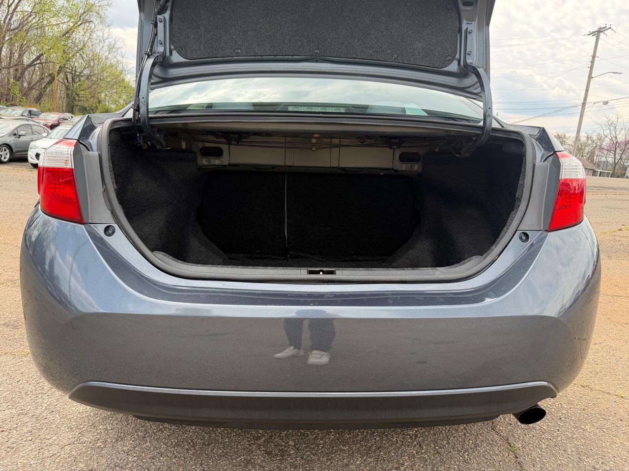 Toyota Corolla LE 2015