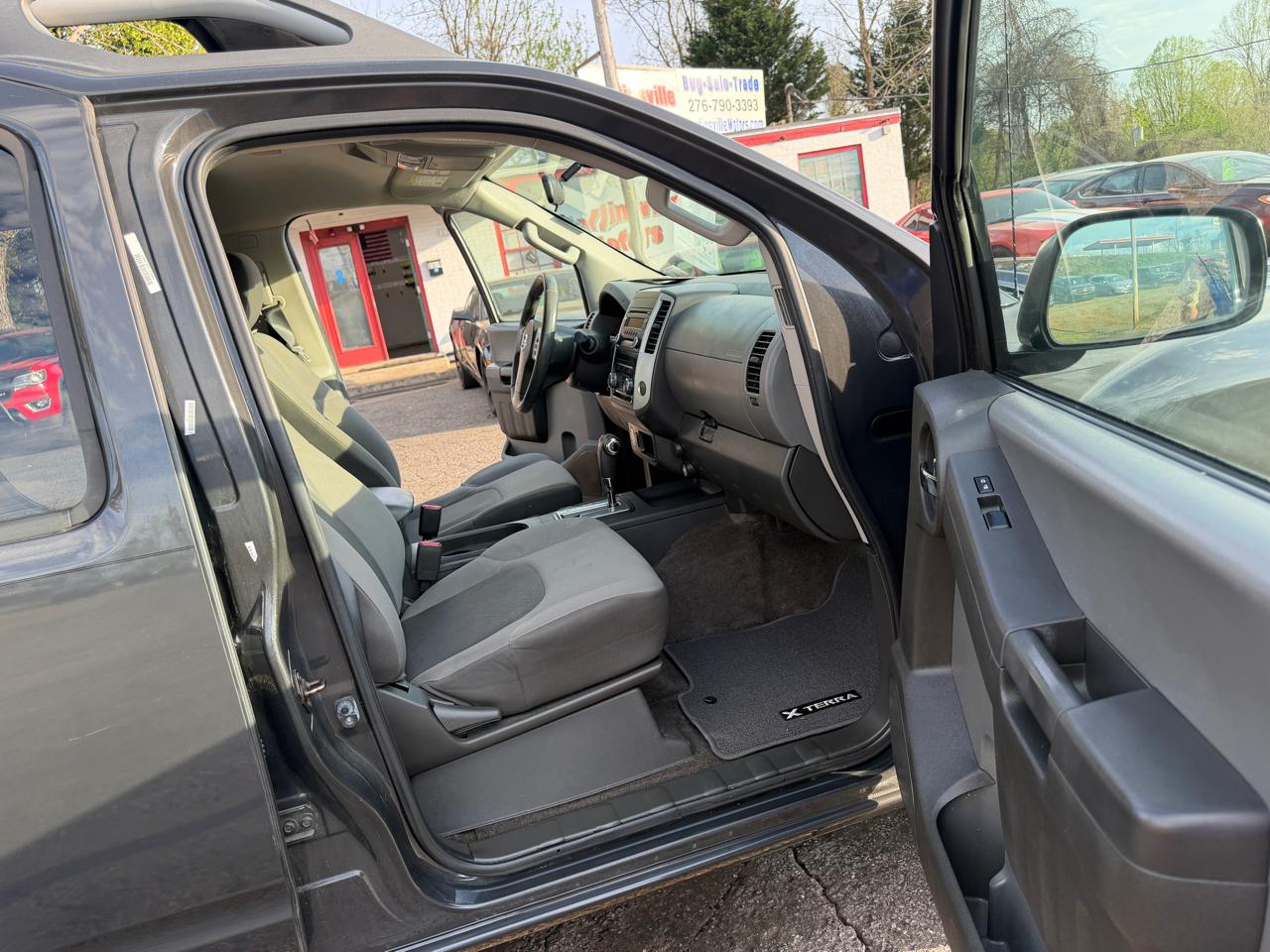 Nissan Xterra X 2015