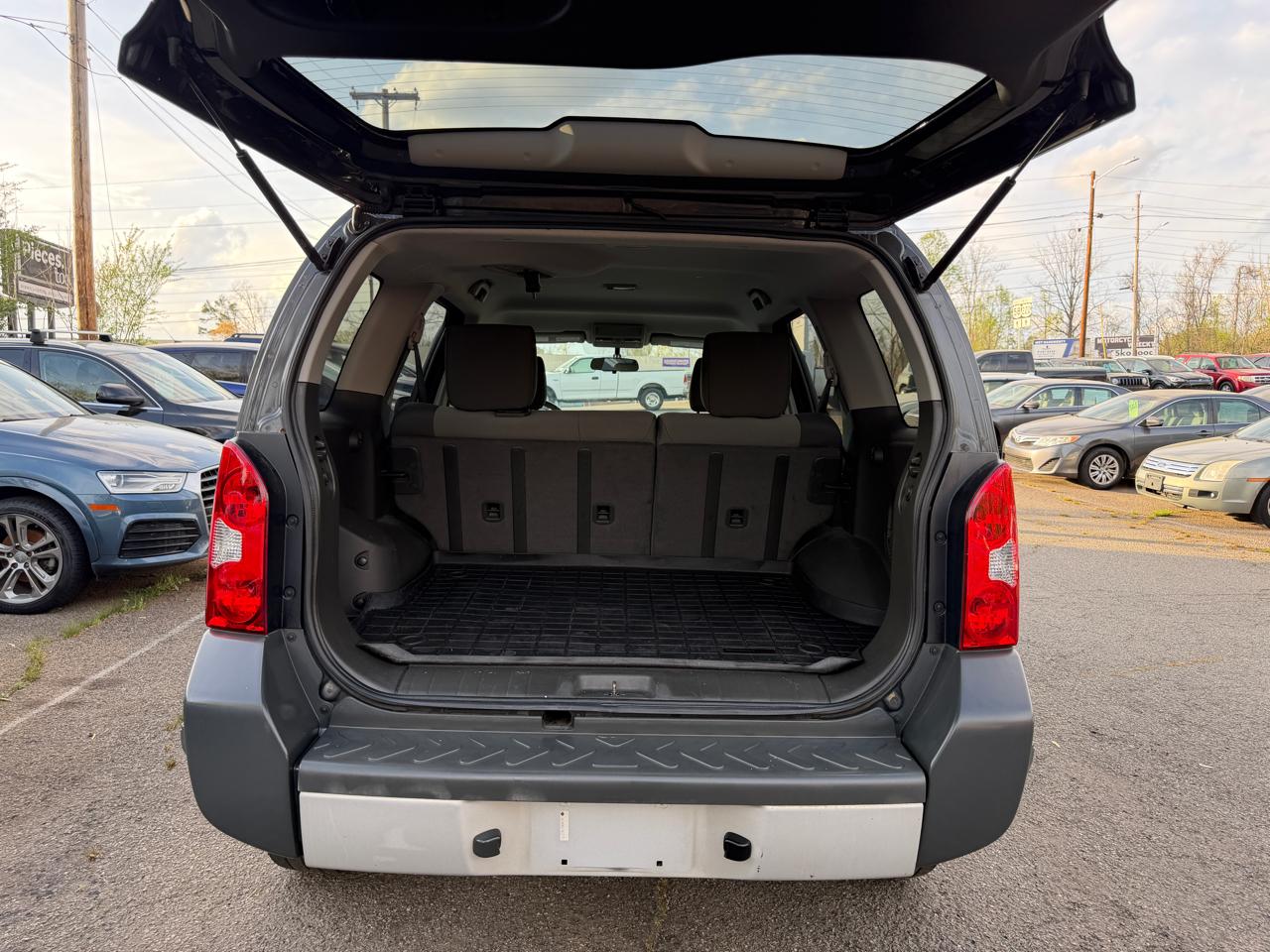 Nissan Xterra X 2015