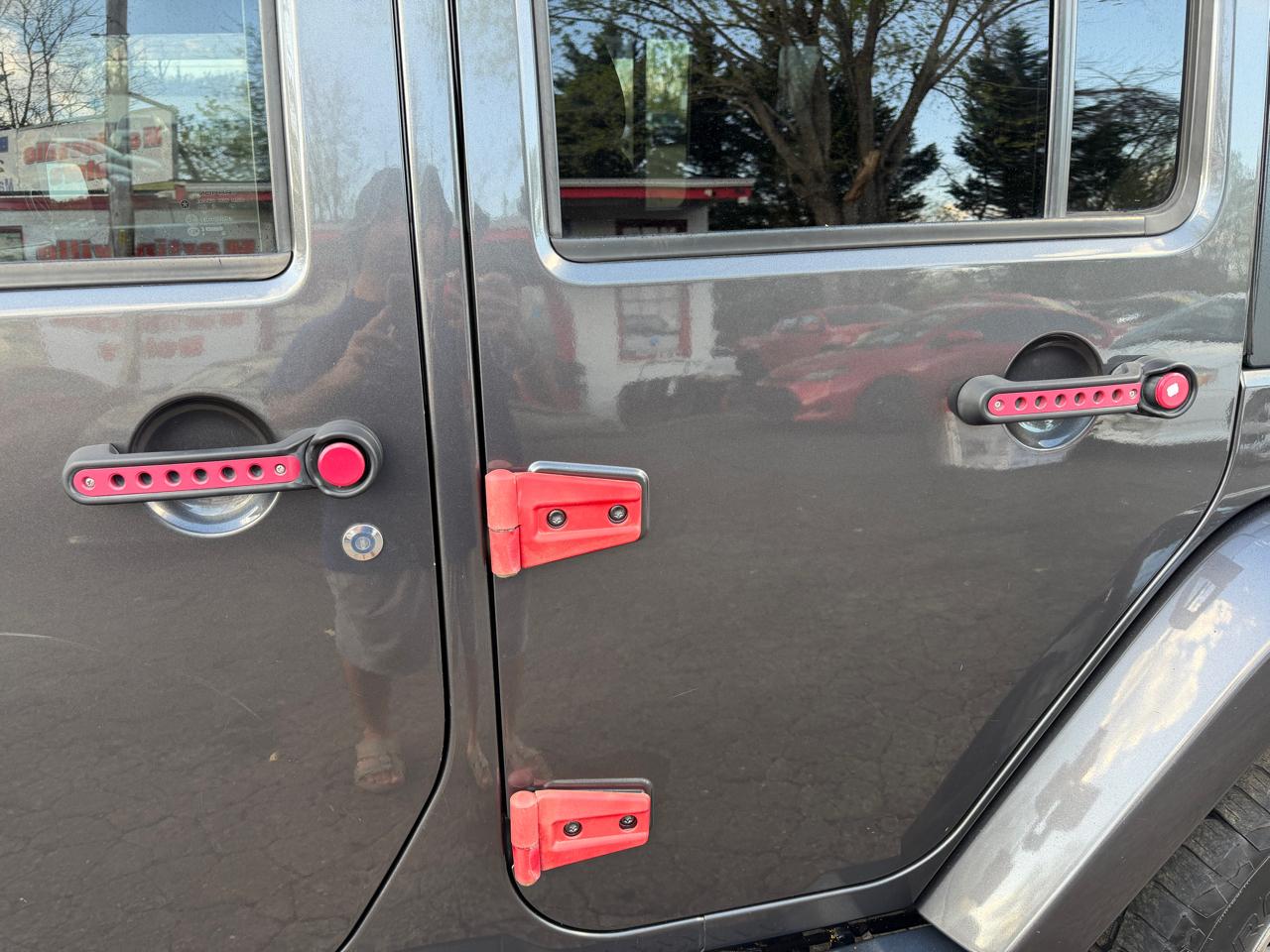 Jeep Wrangler Unlimited Sahara 4WD 2017