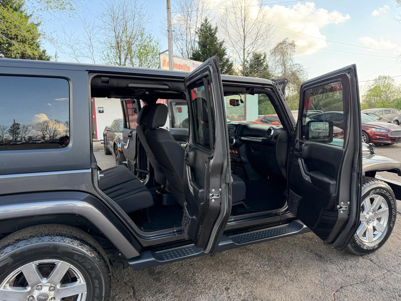 Jeep Wrangler Unlimited Sahara 4WD 2017