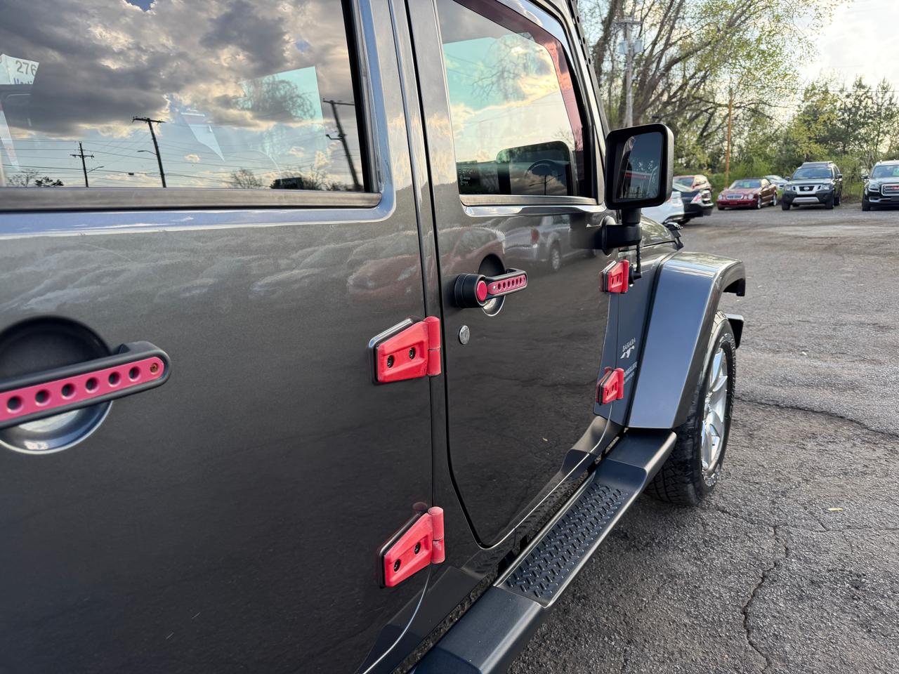 Jeep Wrangler Unlimited Sahara 4WD 2017