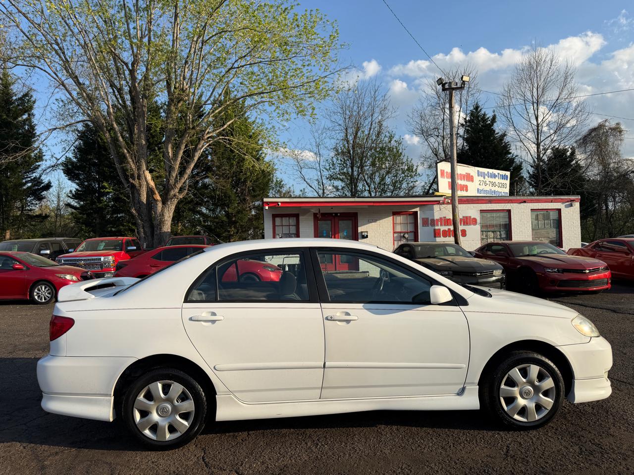Toyota Corolla LE 2004