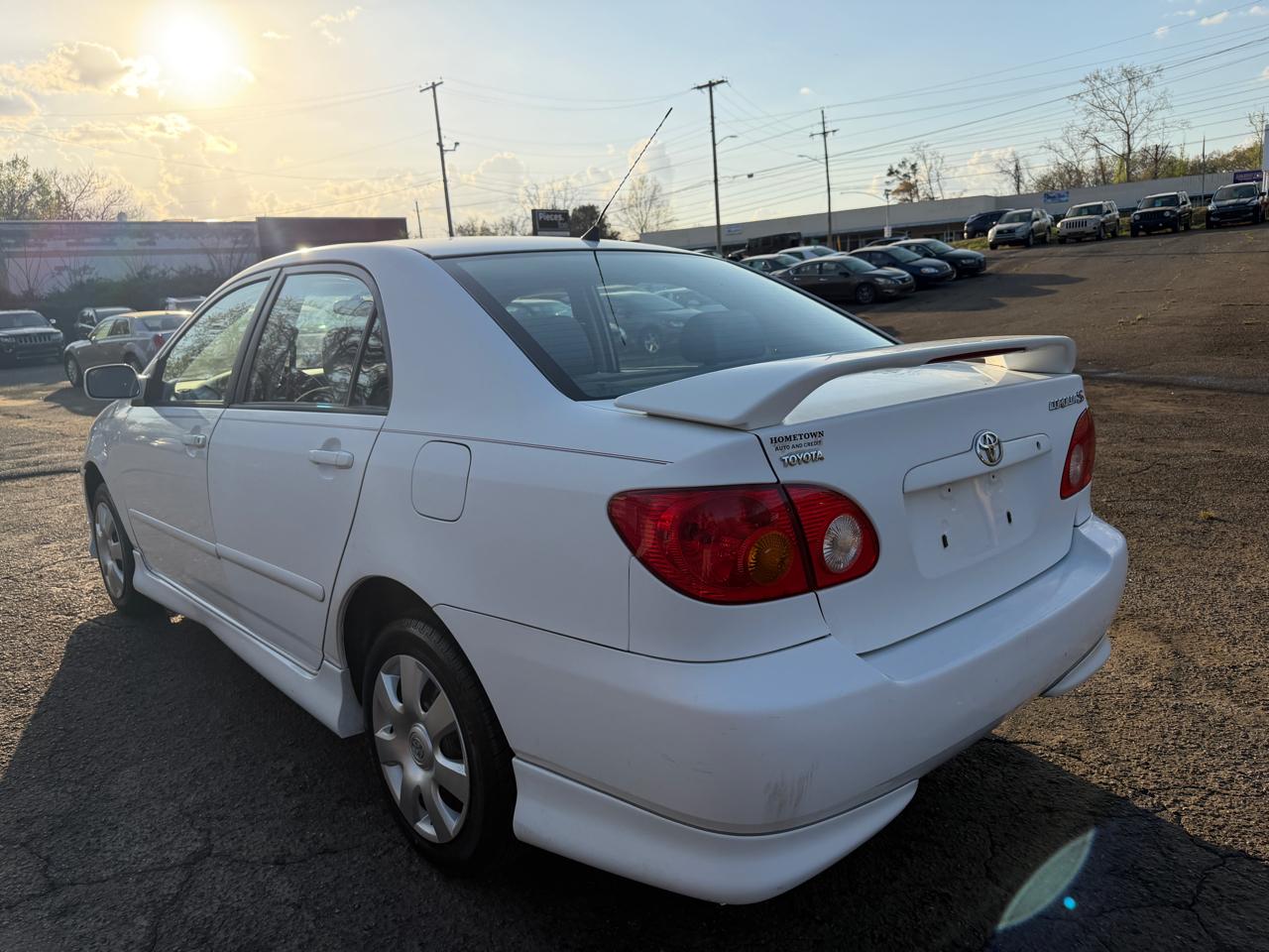 Toyota Corolla LE 2004