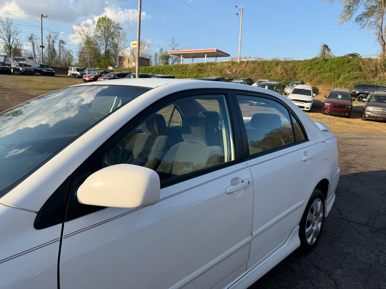 Toyota Corolla LE 2004