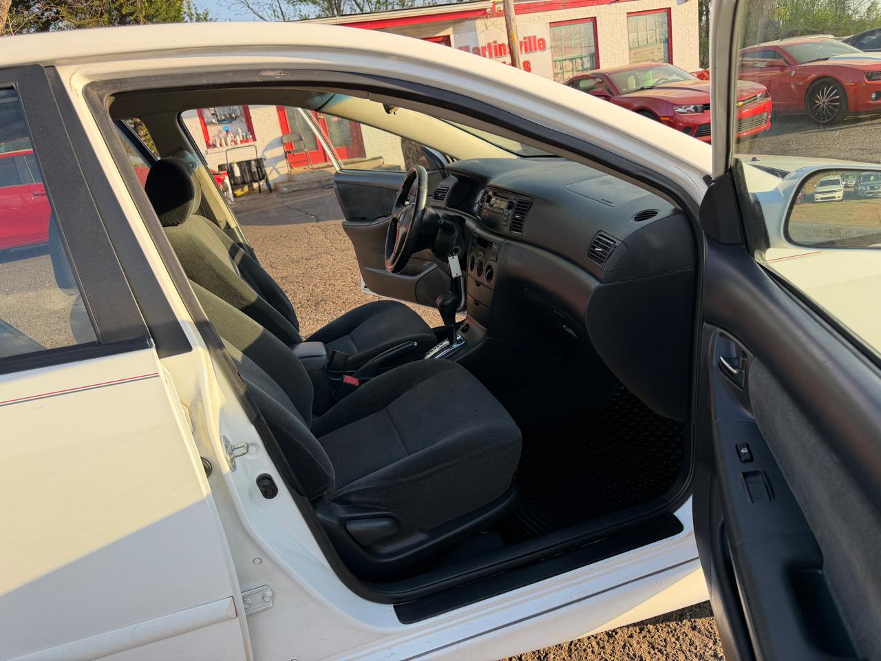 Toyota Corolla LE 2004