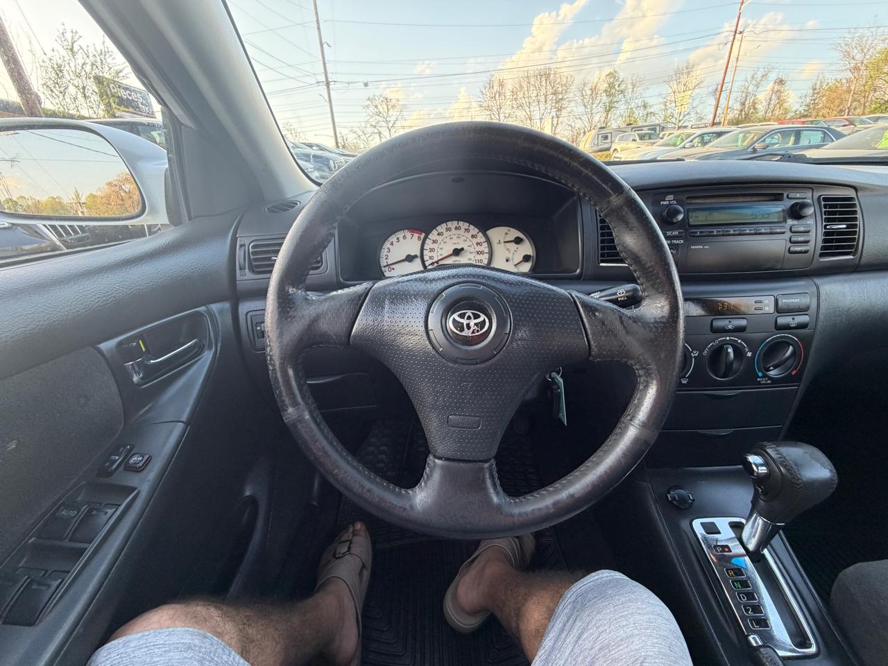 Toyota Corolla LE 2004