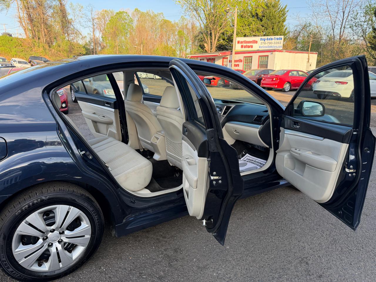 Subaru Legacy 2.5i 2012