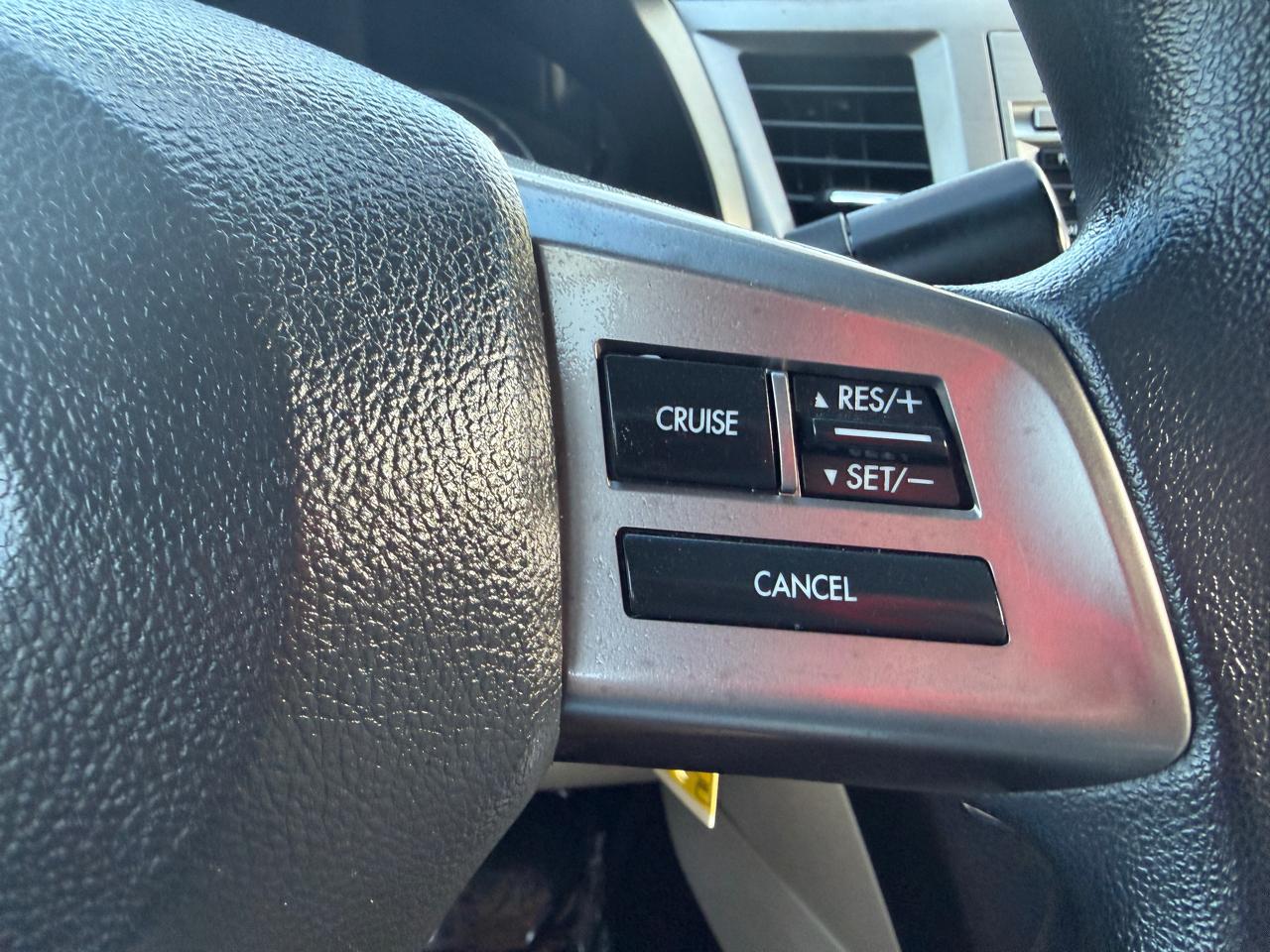 Subaru Legacy 2.5i 2012