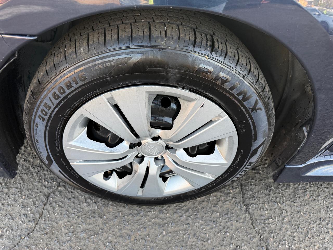 Subaru Legacy 2.5i 2012