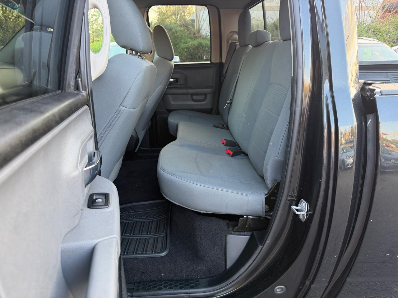 RAM 1500 SLT Quad Cab 2018