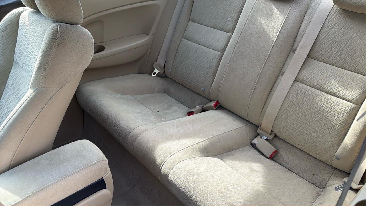 Honda Civic LX coupe 2008