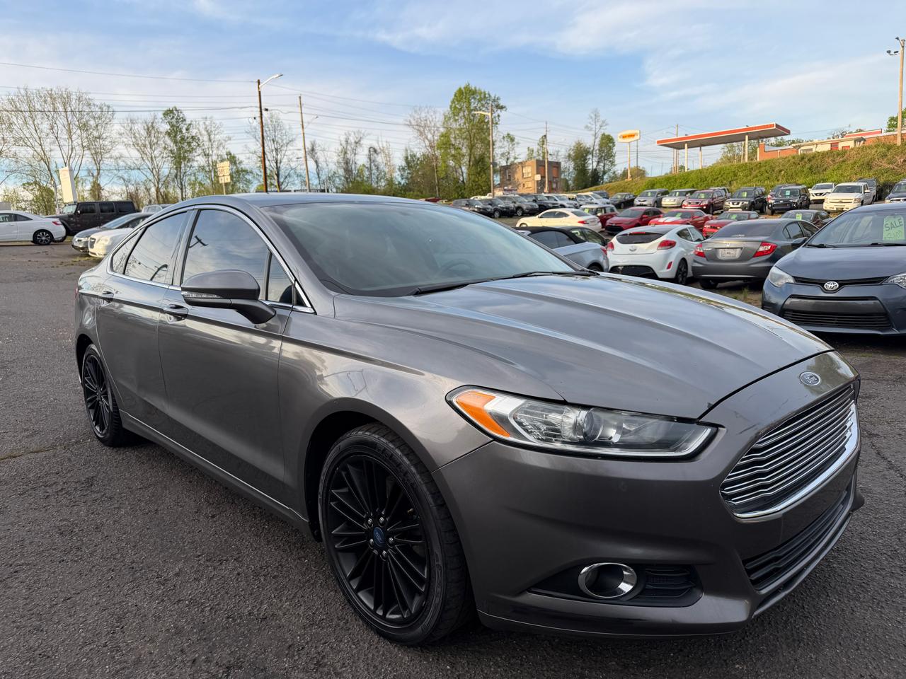 Ford Fusion SE 2013