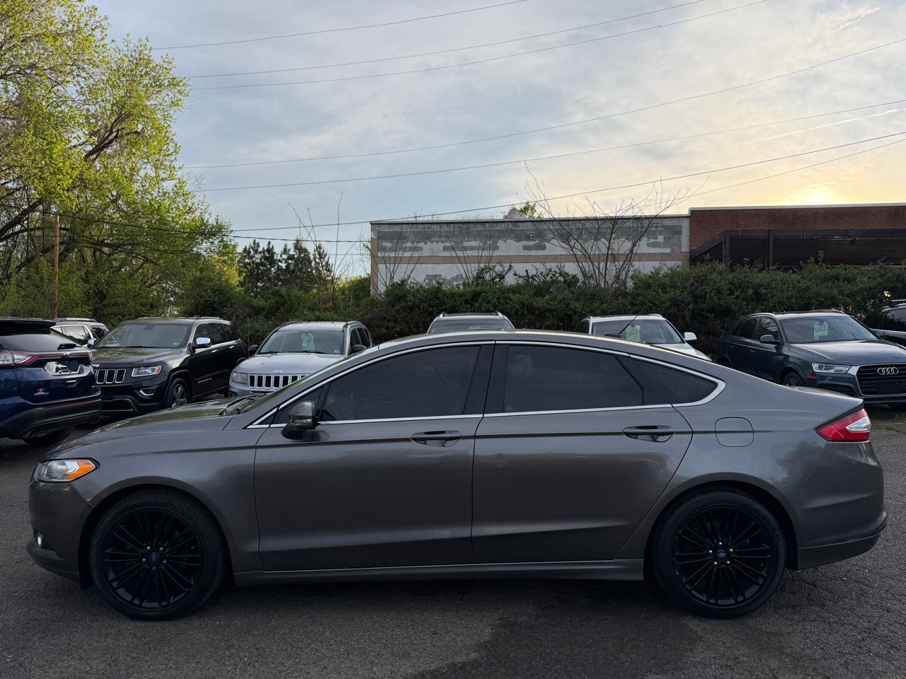 Ford Fusion SE 2013