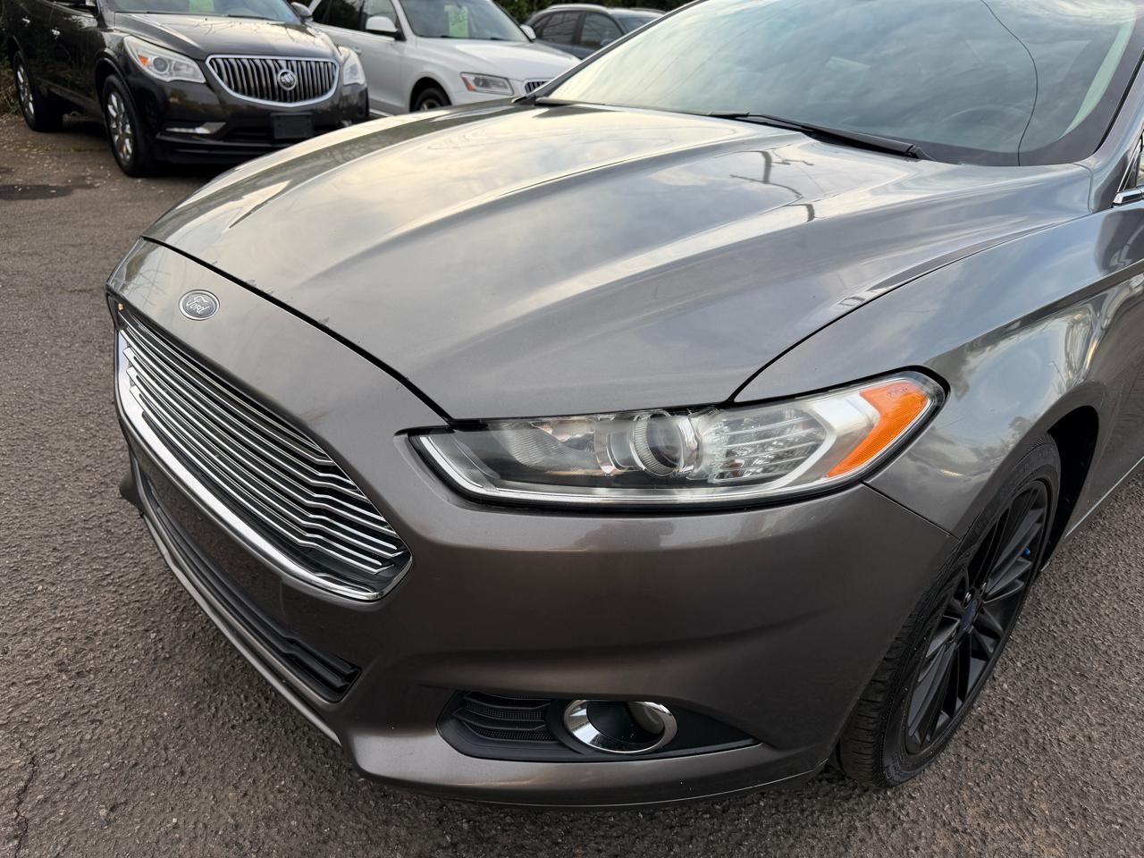Ford Fusion SE 2013