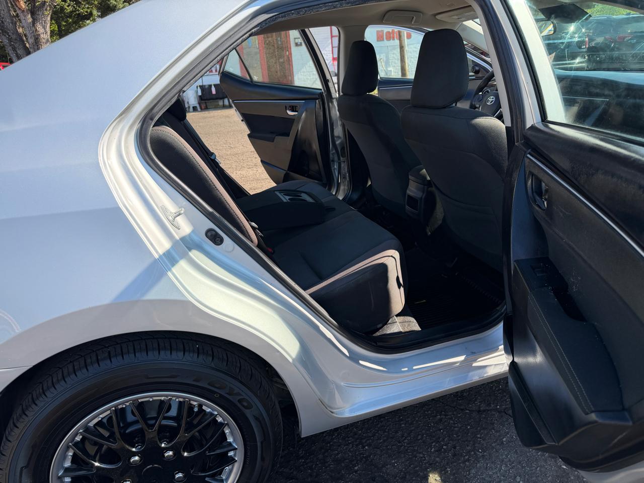 Toyota Corolla LE 2019