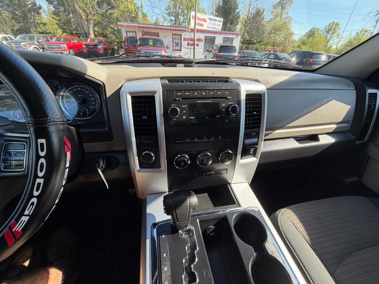 RAM 1500 SLT Crew Cab 4WD 2012