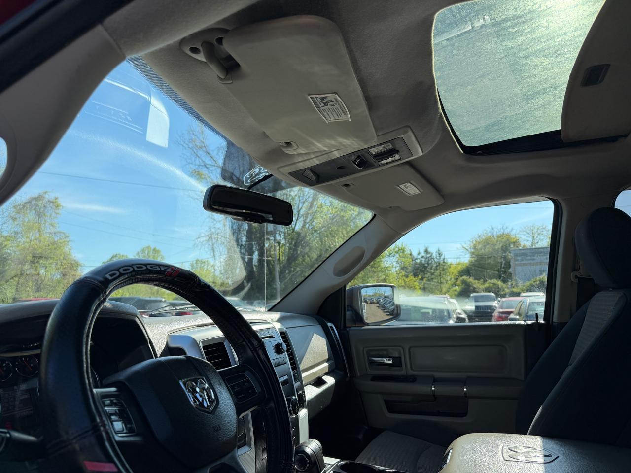 RAM 1500 SLT Crew Cab 4WD 2012