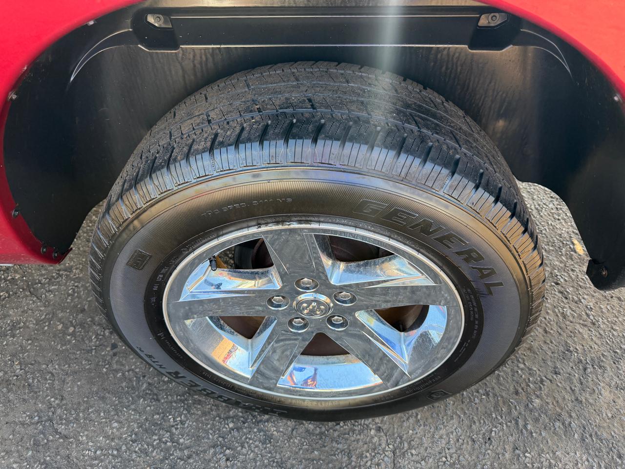 RAM 1500 SLT Crew Cab 4WD 2012