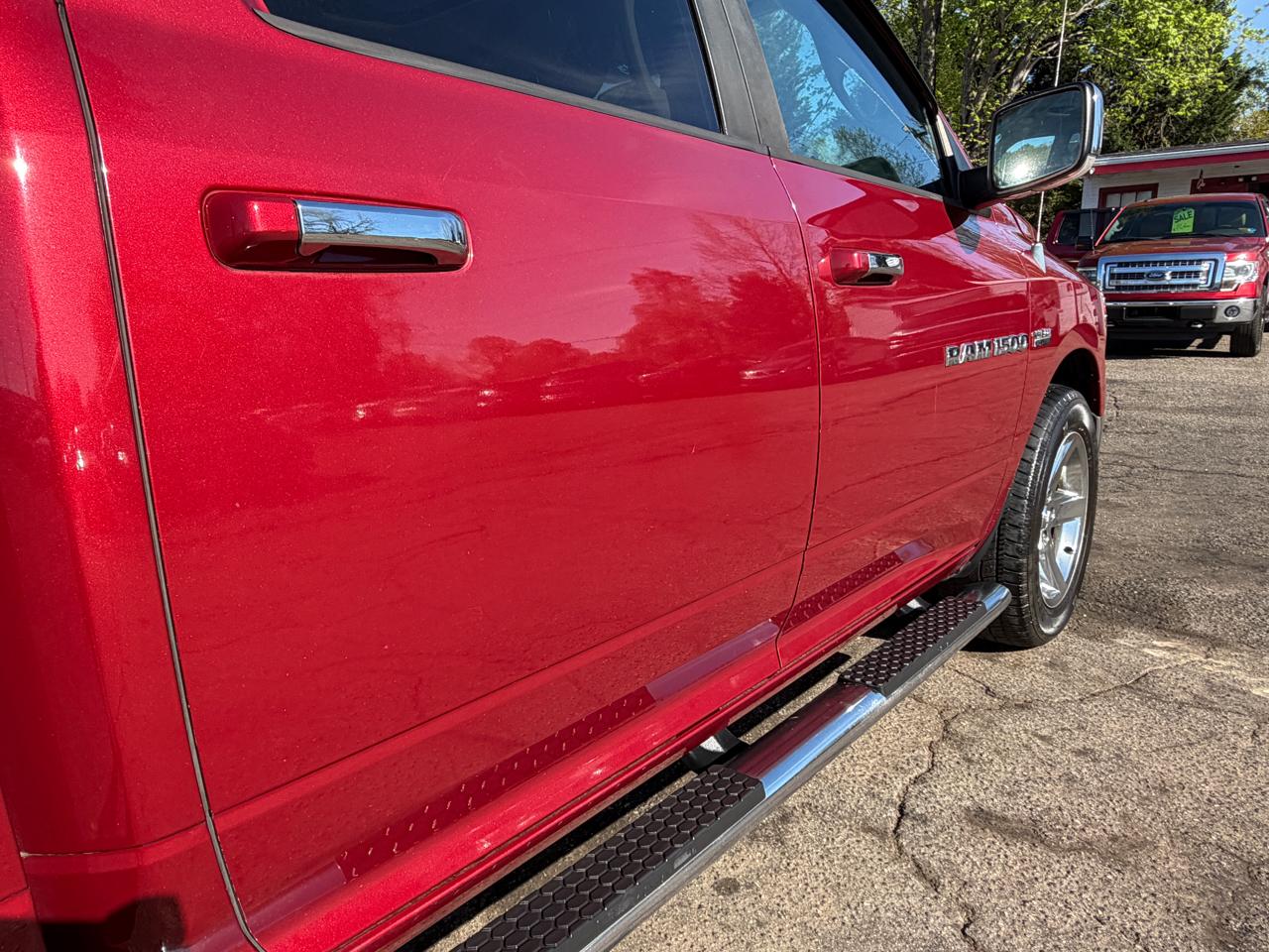 RAM 1500 SLT Crew Cab 4WD 2012