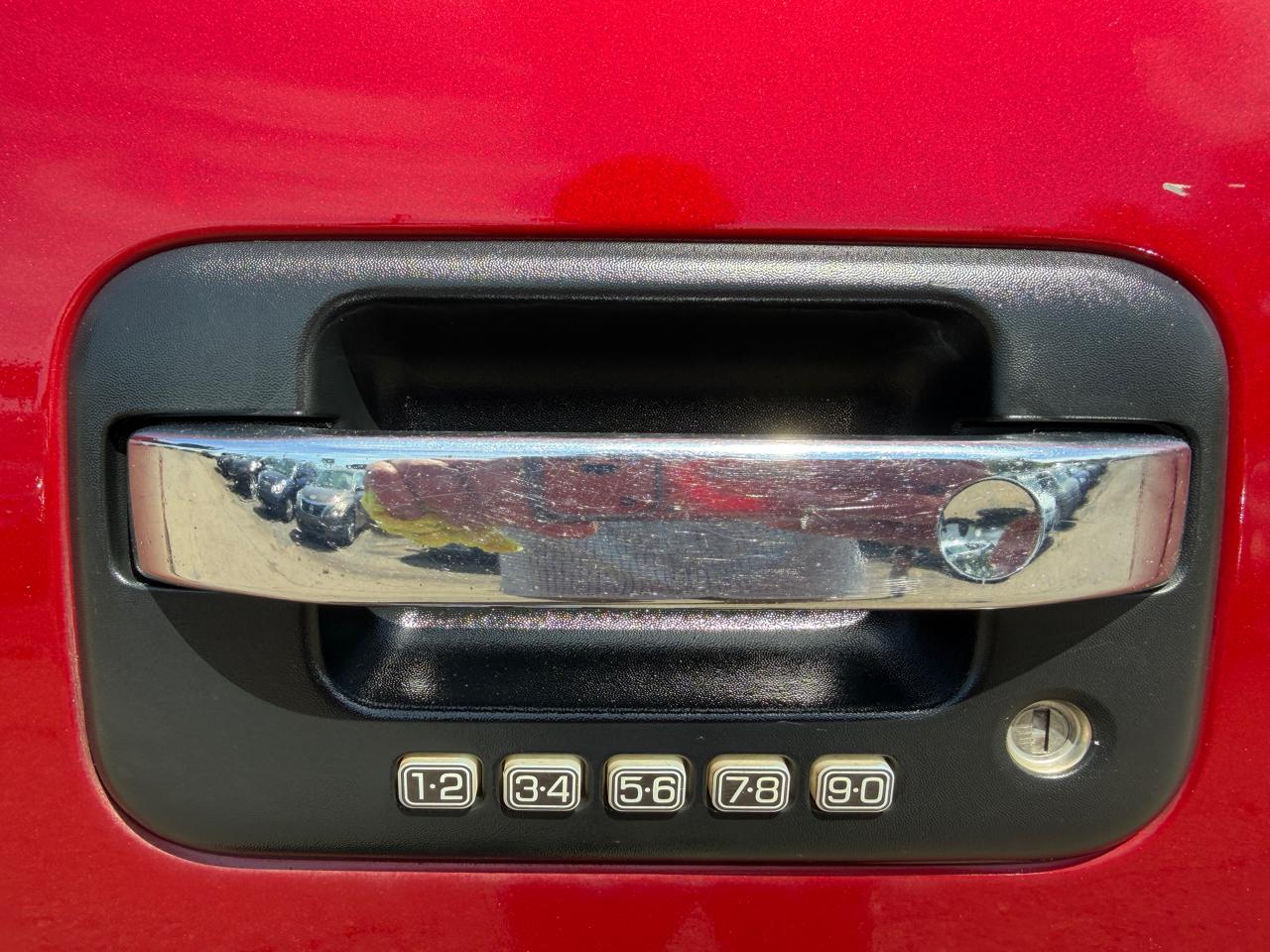 Ford F-150 Platinum SuperCrew 6.5-ft. Bed 4WD 2014