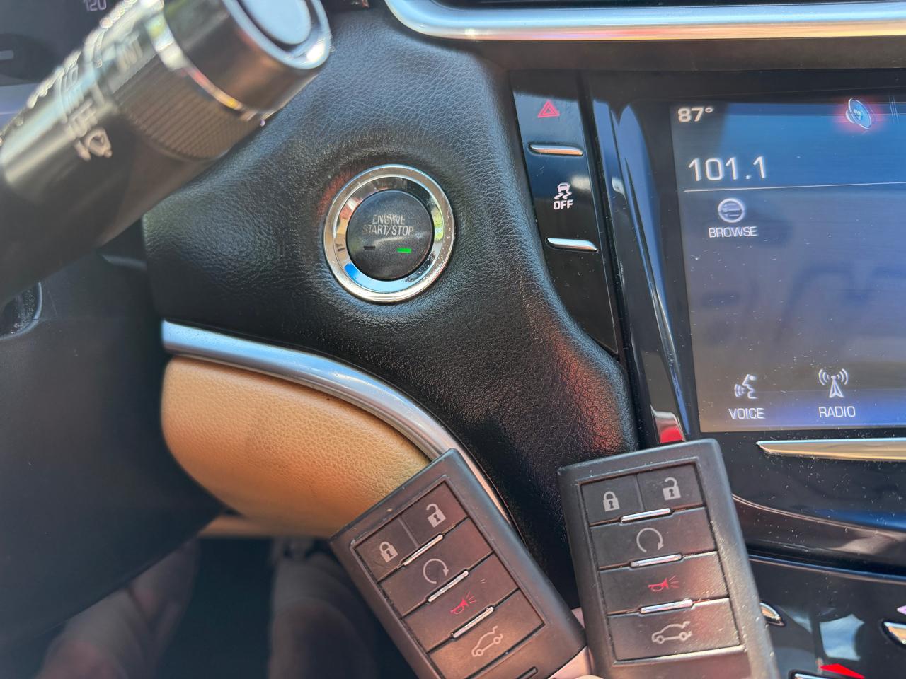 Cadillac XTS Luxury 2013