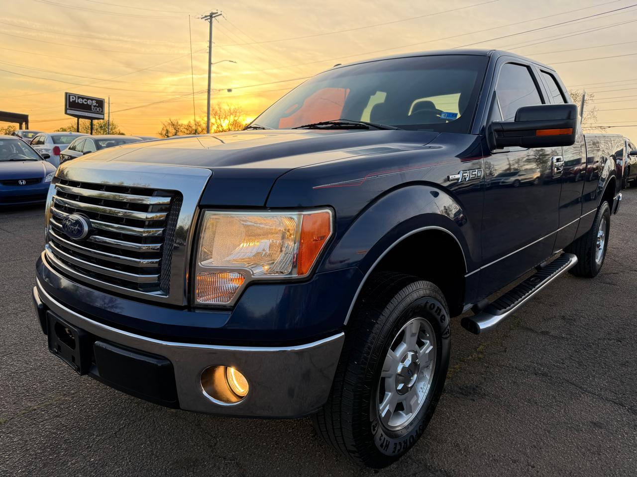 Ford F-150 XLT SuperCab 8-ft. Bed 2WD 2010