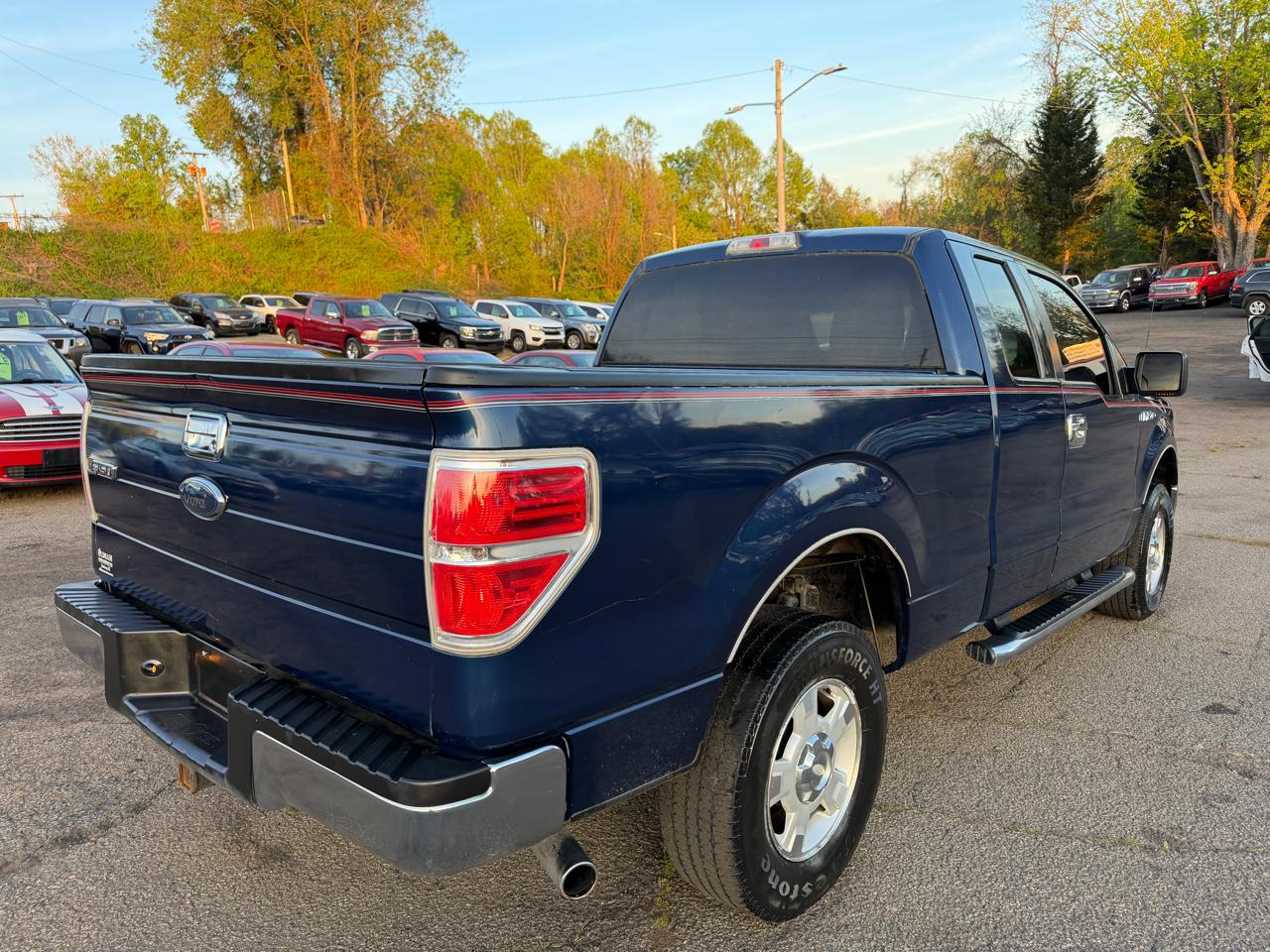 Ford F-150 XLT SuperCab 8-ft. Bed 2WD 2010