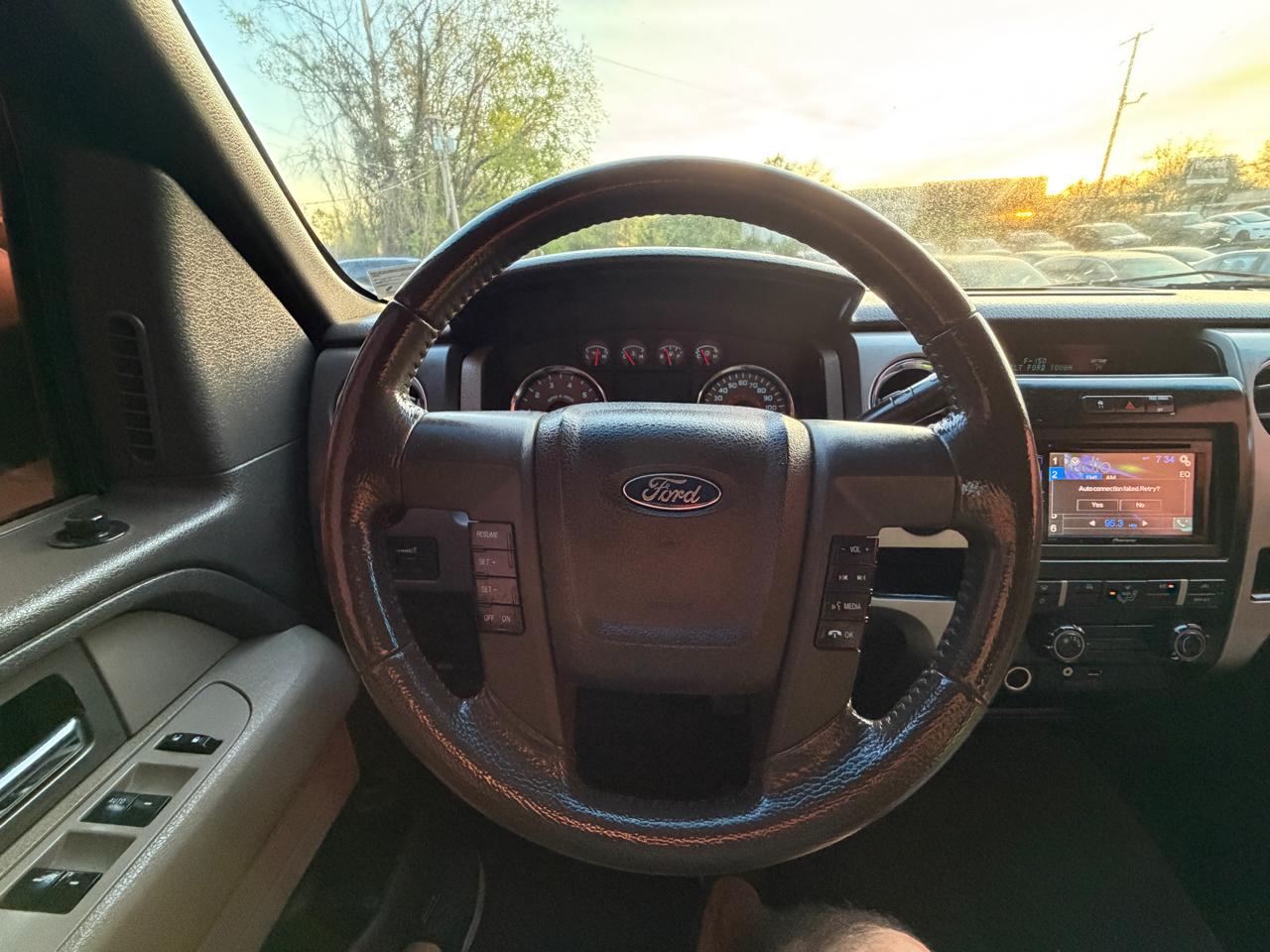 Ford F-150 XLT SuperCab 8-ft. Bed 2WD 2010