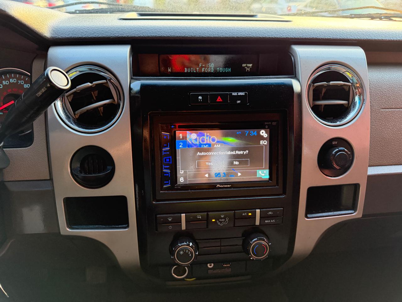 Ford F-150 XLT SuperCab 8-ft. Bed 2WD 2010